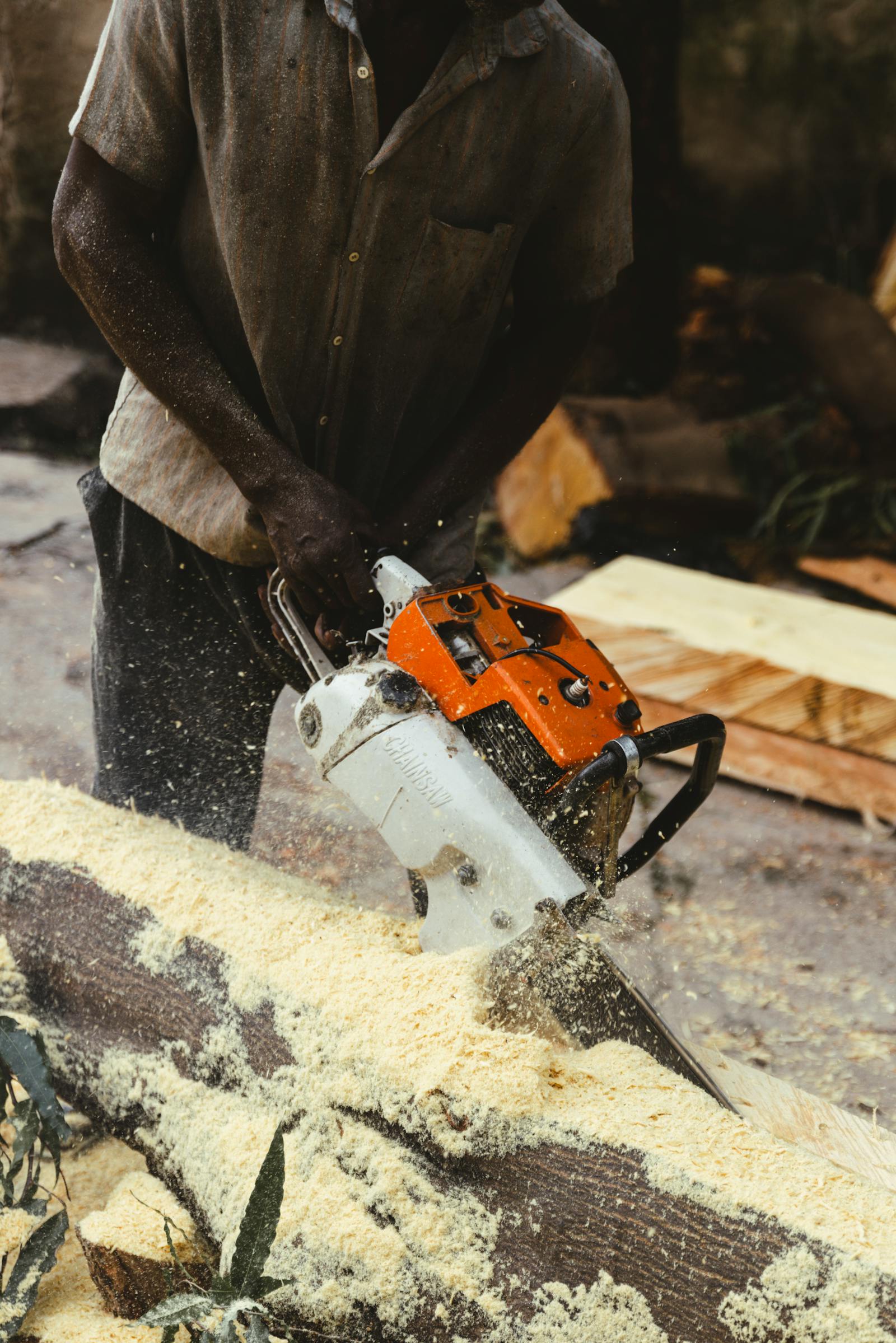 best chainsaw chain sharpener used in field conditions